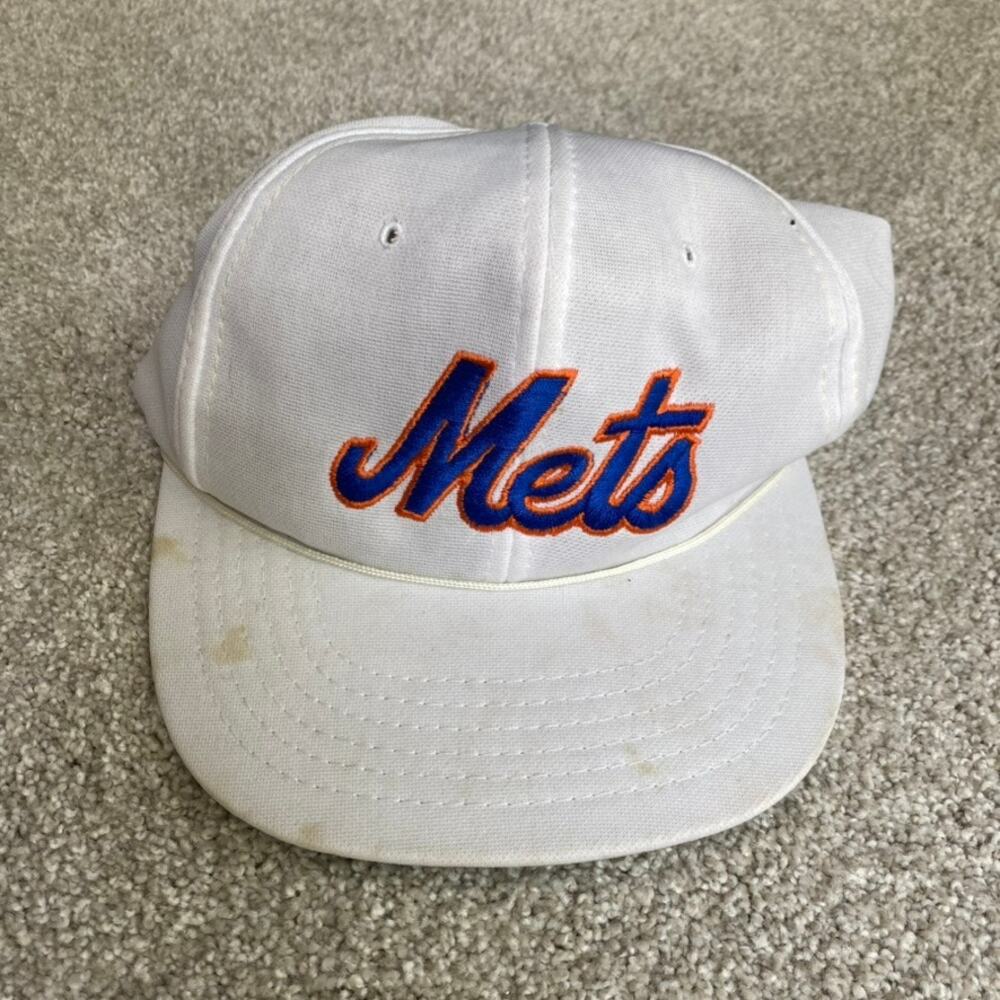 Vintage New York Mets Hat M/L White Snapback Rope Script 90s Universal Retro